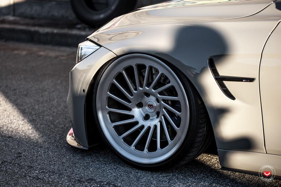 Колеса BMW M3 Sedan on Vossen Wheels (LC-106T) 2017 года  (фото 19 из 26)